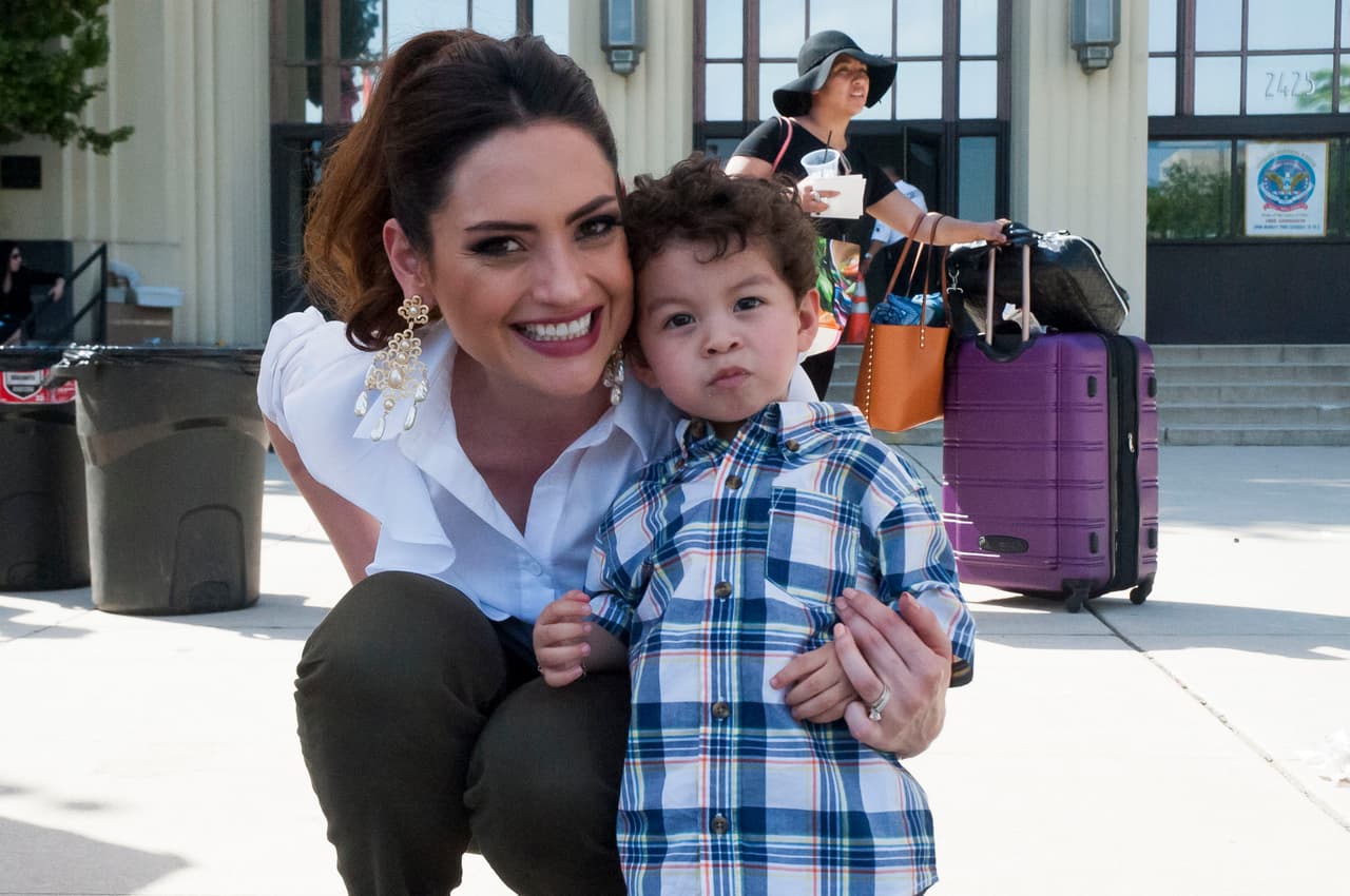 Una bienvenida calurosa fue lo que recibió al equipo de Primer Impacto en Fresno. Tanto del clima como el cariño del público del Valle Central. Todos los presentes tuvieron la oportunidad de tomarse fotos y convivir con el equipo.