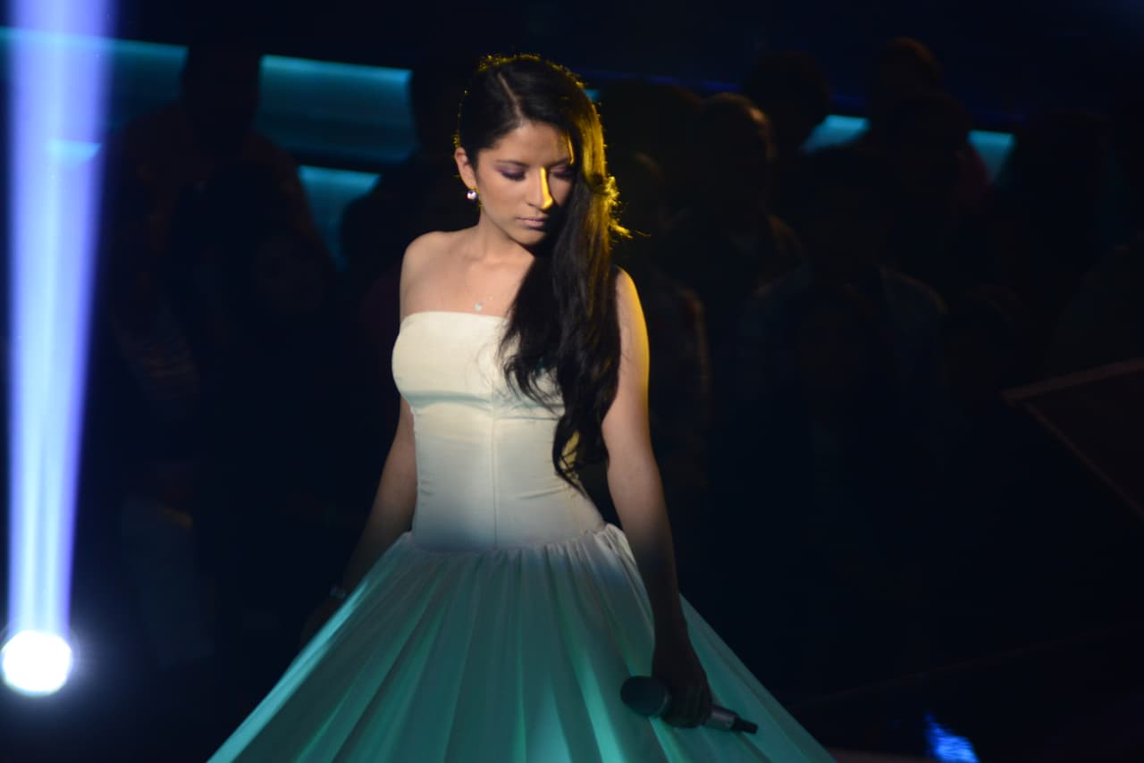 Esta ocasión los capitanes tuvieron que cantar con los papás y en la segunda etapa los hijos lo hicieron de manera individual para poder elevar la puntuación. Hubo doble eliminación y los Valdés dijeron adiós. Paty Cantú pasó por lo mismo que María León y sus dos familias se enfrentaron, quedando fuera los Tijerina.