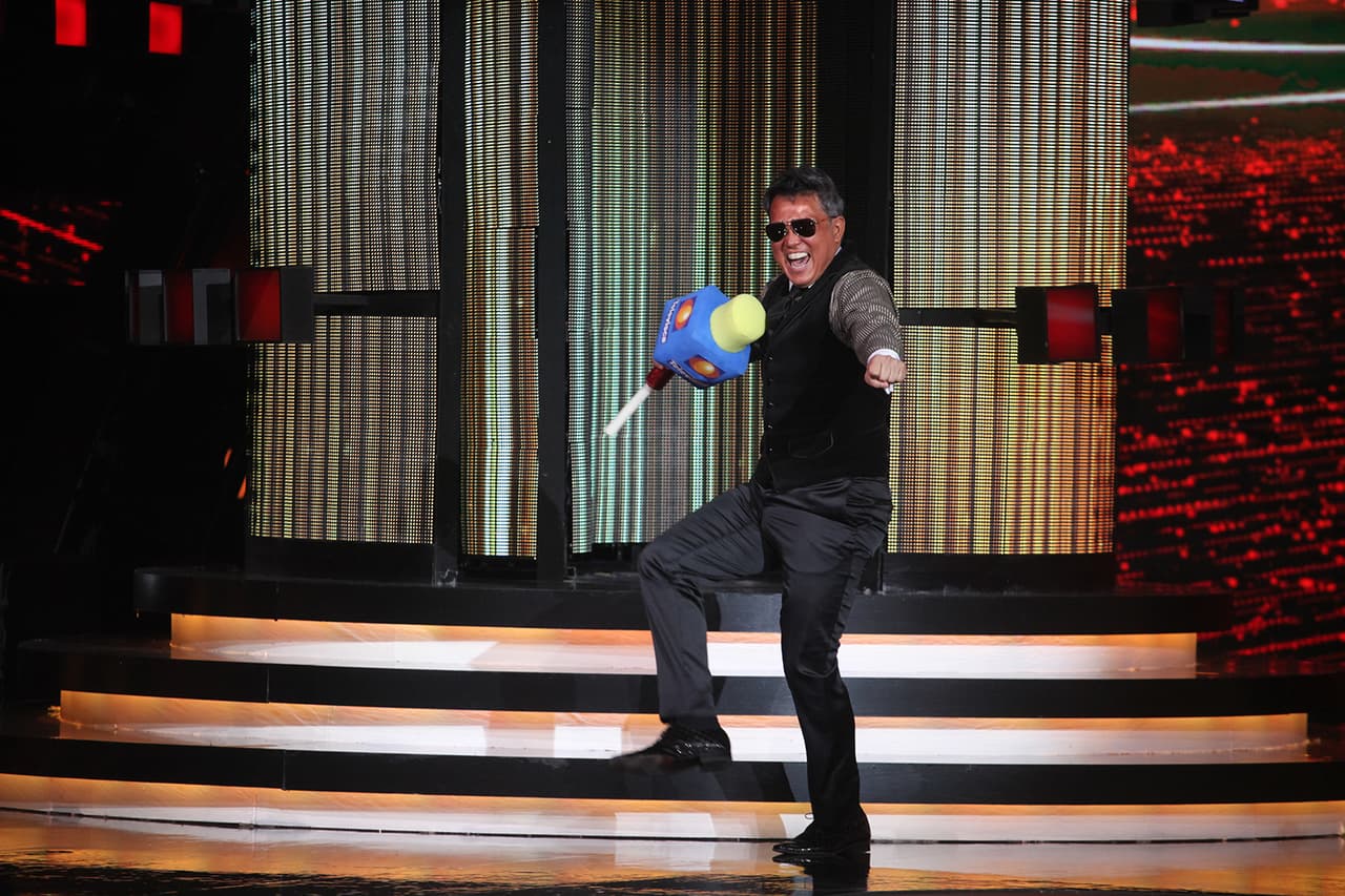 Luis Miguel estaba en la casa.