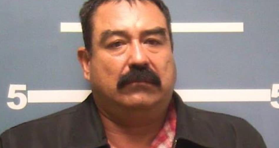 Lo arrestan en Tulare por violencia doméstica y descubren que en México es buscado por asesinato