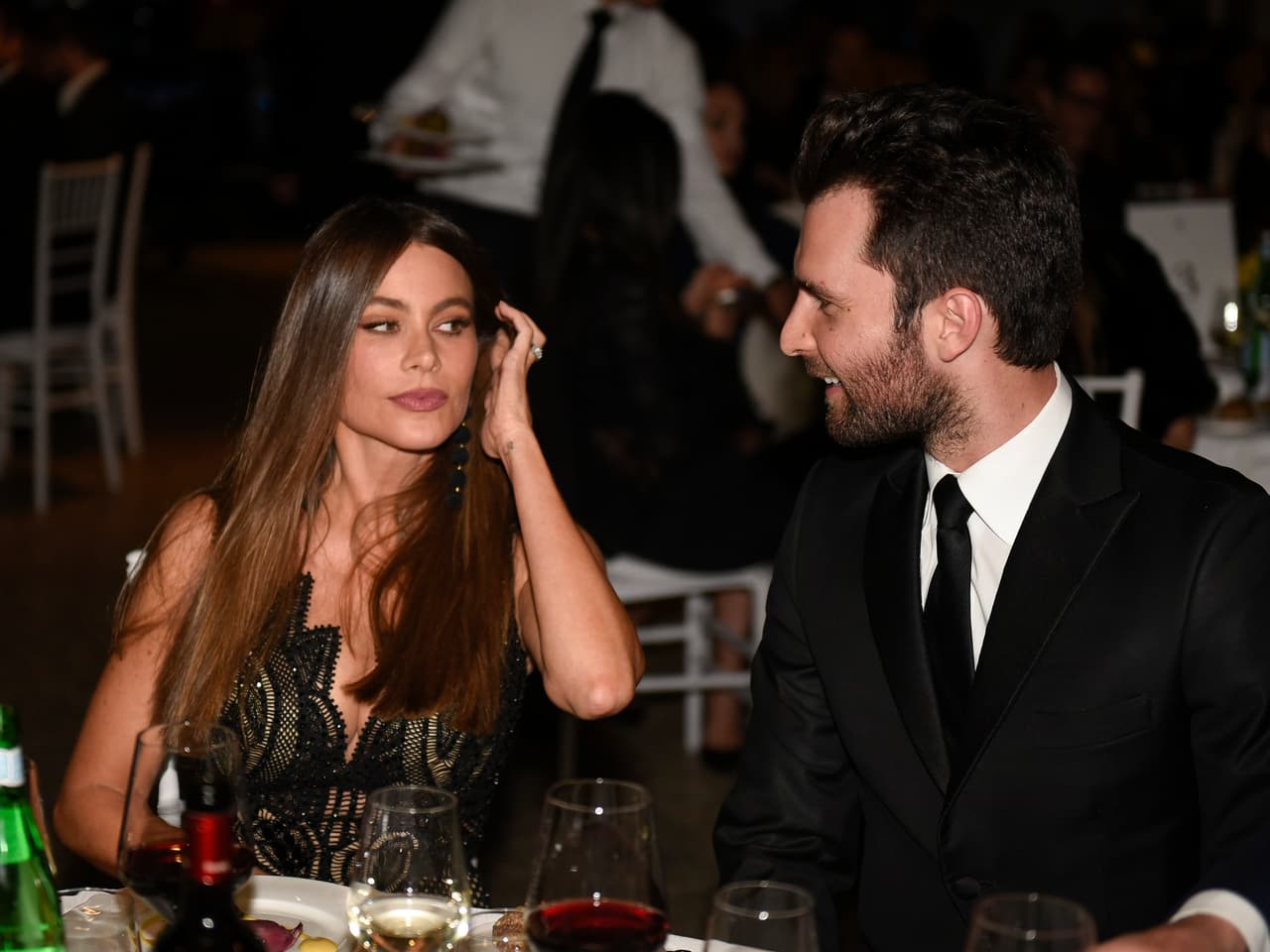 Sofía Vergara y el productor de cine Andrea Iervolino bailaron y se divirtieron juntos en la gala del Ischia Global Film and Music Fest, en Roma.