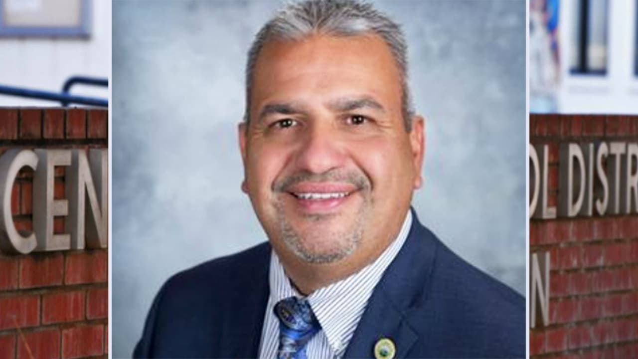 Renuncia Superintendente de distrito escolar, fue arrestado por violencia doméstica en junio