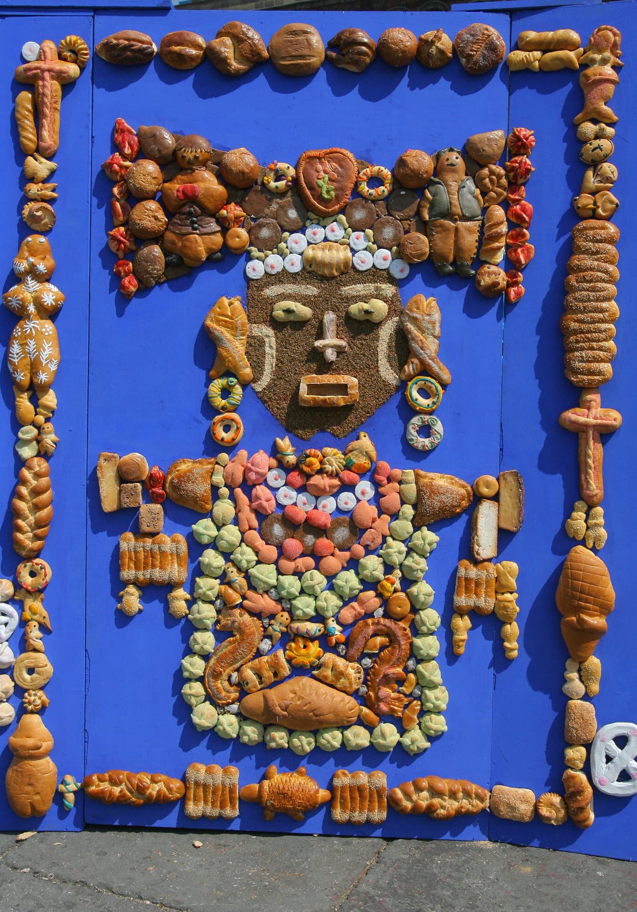 En esa época se hacían panes de diferente tamaño simulando a sus dioses.