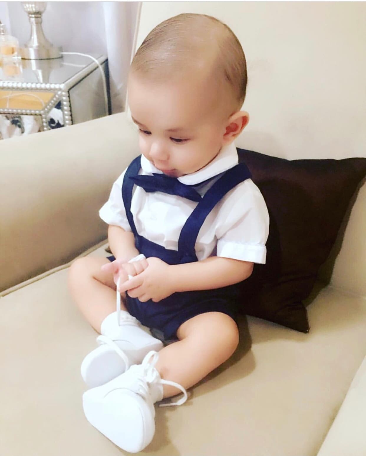 Quisimos hacer un recorrido por las mejores fotos del príncipe de Silvia del Valle.