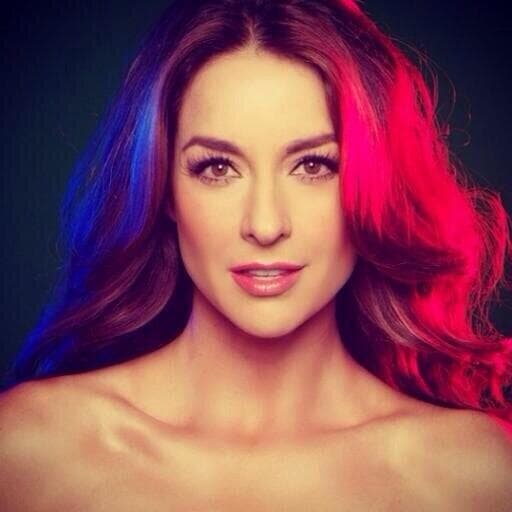 "No me gusta lo que se está hablando de que 
<b><a href="https://www.univision.com/temas/susana-gonzalez">Susana González</a></b> la va a interpretar, yo creo que no solo a mi sino a varias personas, 
<b><a href="https://www.univision.com/temas/susana-gonzalez">Susana Gonzále</a></b>z está hermosa, está preciosa, es una excelente actriz, pero yo siento que no da el ancho para 
<b><a href="https://www.univision.com/temas/maria-felix">María Félix</a></b>".