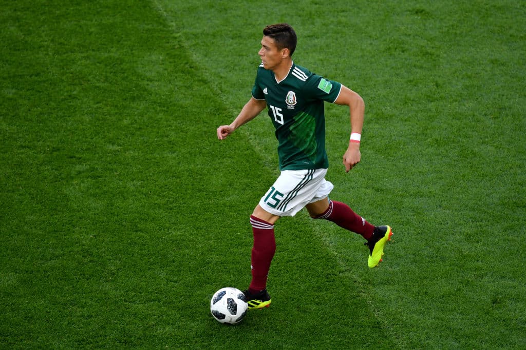 El Galatasaray estaría interesado en el mexicano de la Real Sociedad Héctor Moreno, según 
<i>AMK Sport</i>. El central llegó al equipo vasco en enero pasado y tiene contrato vigente hasta junio de 2021.