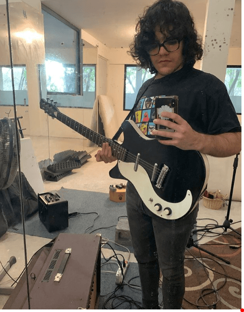 “Suena súper bien”, ”Hermosa canción, Andrik”, “Tienes un gran estilo de seguimiento musical”, “Me encantó mucho”, “Tienes muchísimo talento” y “Una joya”, fueron sólo algunos de los comentarios que recibió en el clip de su tema.