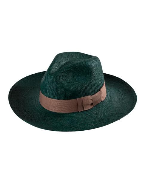 Los mejores y originales 'panama hats' se hacen en Ecuador, con colores particulares y algunas combinaciones la marca ecuatoriana 
<b>Allpa, </b>de Adriana Ortiz, intenta darle una nueva vida a este emblemático accesorio. (en 
<a href="http://www.allpahats.com/?lang=en">Allpa</a>)