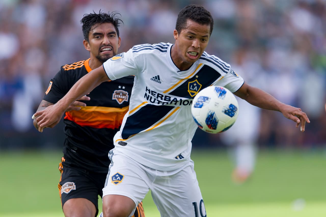 Giovani Dos Santos aún tenía tres años y medio de contrato con el Galaxy, por lo que le serán pagados 6 millones de dólares por el fin de su contrato.