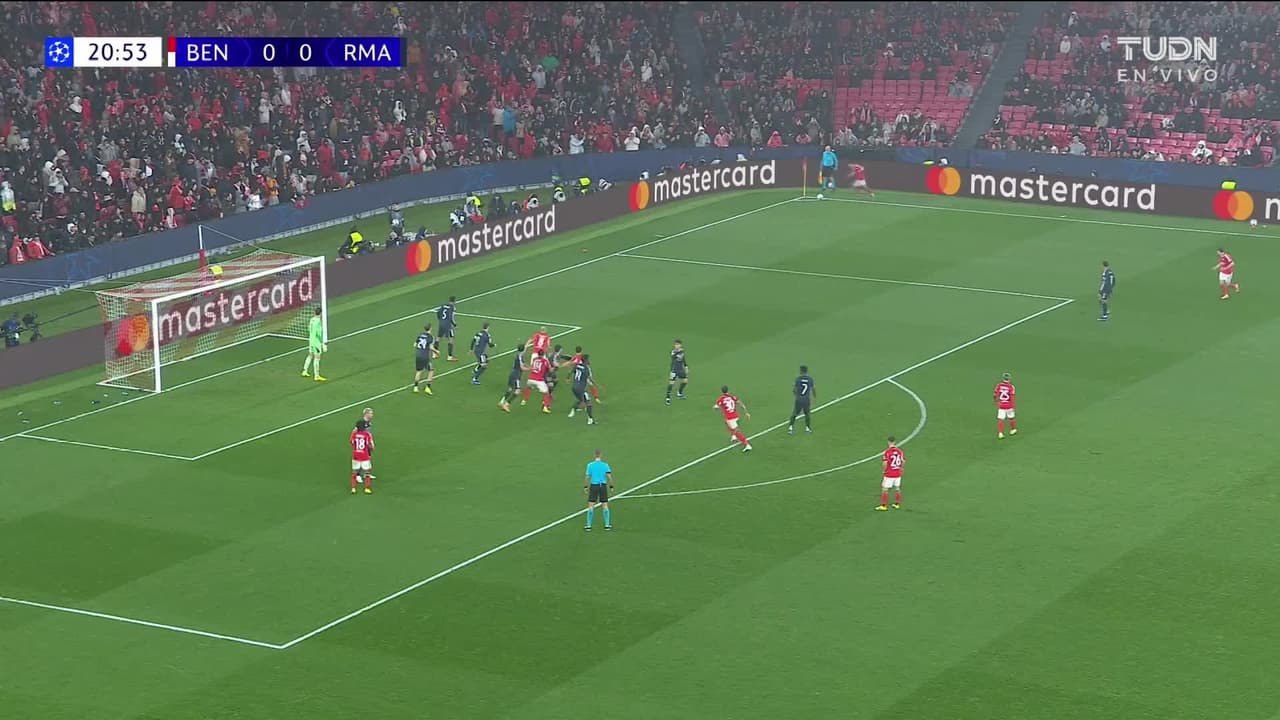 ¡TIRO ATAJADO! disparo por Fredrik Aursnes.