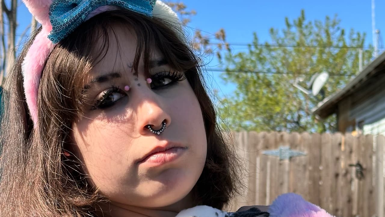 “Ha ocurrido una tragedia tan irreal e imposible de comprender, con tantas preguntas sin respuesta. Esta injusticia no se puede aceptar. ¡La verdad debe salir a la luz!”, dijo Ametiszt SharkBite Hajdu en una publicación en
<a href="https://www.gofundme.com/f/jazmin-pellegrini">GoFundme</a>.