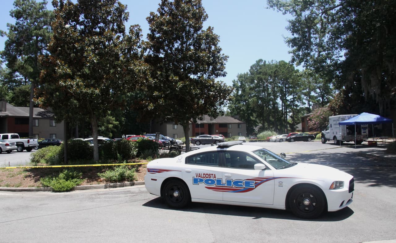 Día nefasto para la policía en EEUU, no solo fue el tiroteo en Dallas