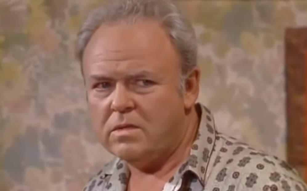 Al parecer ambos eran fans de la sitcom y sobre todo de Archie Bunker, el personaje de O’Connor. De acuerdo a la entrevista, para ellos los niños no son agradables e inocentes todo el tiempo, sino “pequeños demonios furiosos”, tal como es Eric.
<br>