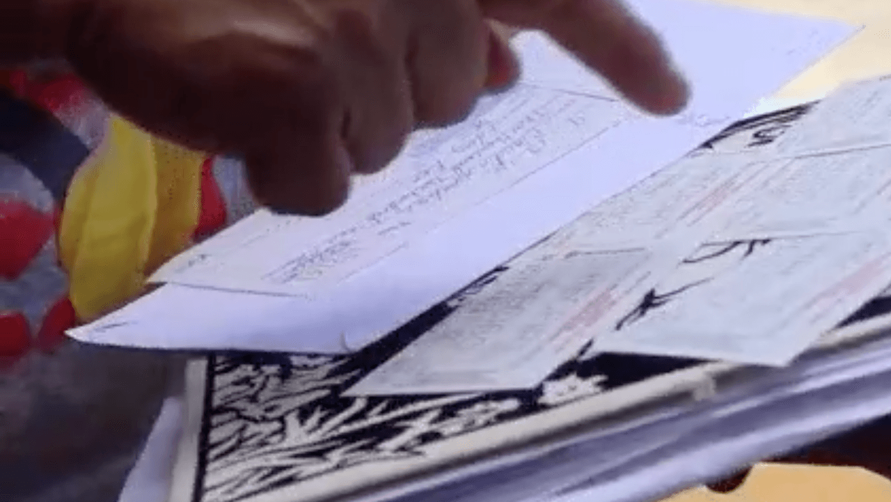 Supuestos abogados inmigratorios la defraudan con más de $10 mil