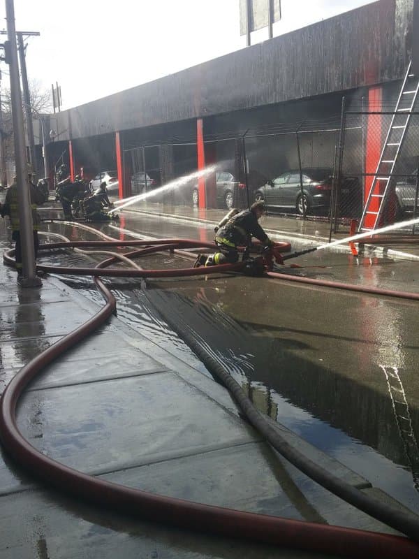 Cerca de 160 bomberos participaron en las maniobras.