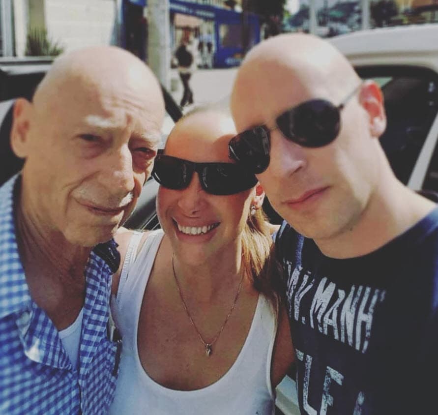 De hecho, en días pasados Ginny 
<b><a href="https://www.youtube.com/watch?v=mcn2BTBNlJk" target="_blank">fue invitada por su hermana Yoseline Hoffman</a></b> para hablar sobre esta demanda en uno de sus canales de YouTube. Aunque el material ya no está en sus cuentas, existen algunos fragmentos que fueron publicados por otros usuarios. 
<br>