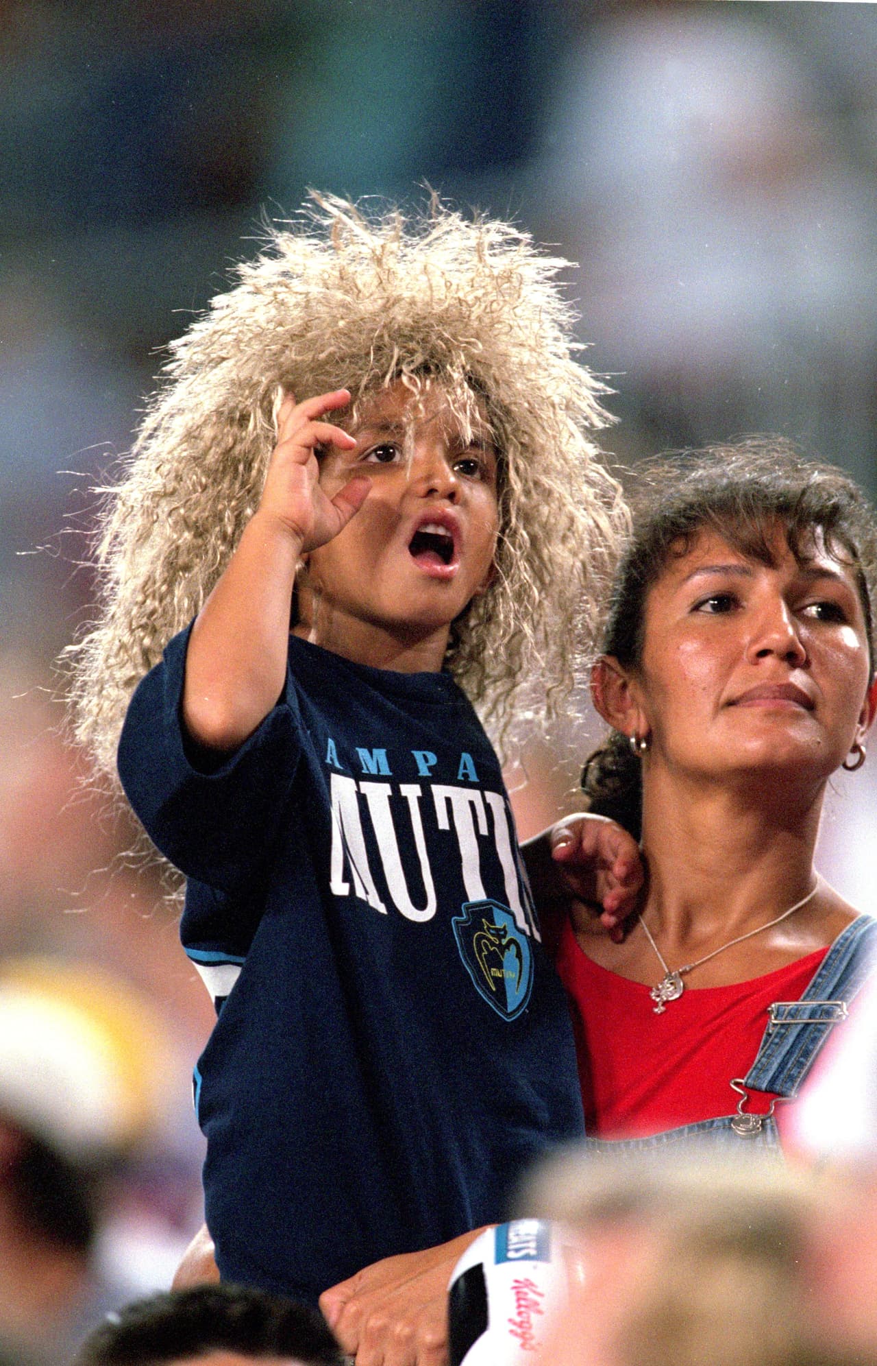 Sin embargo, dos años después, en septiembre de 2001, los Mutiny del jugaron su último partido, perdiendo 2-1 ante el Columbus Crew, y desaparecieron de la liga.