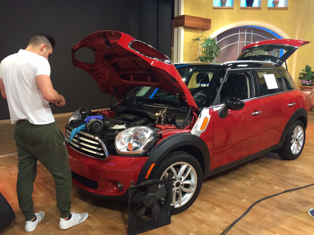 Los consejos en nuestra casa están a la orden del día y te mostramos cómo arreglar tu auto tu mismo.