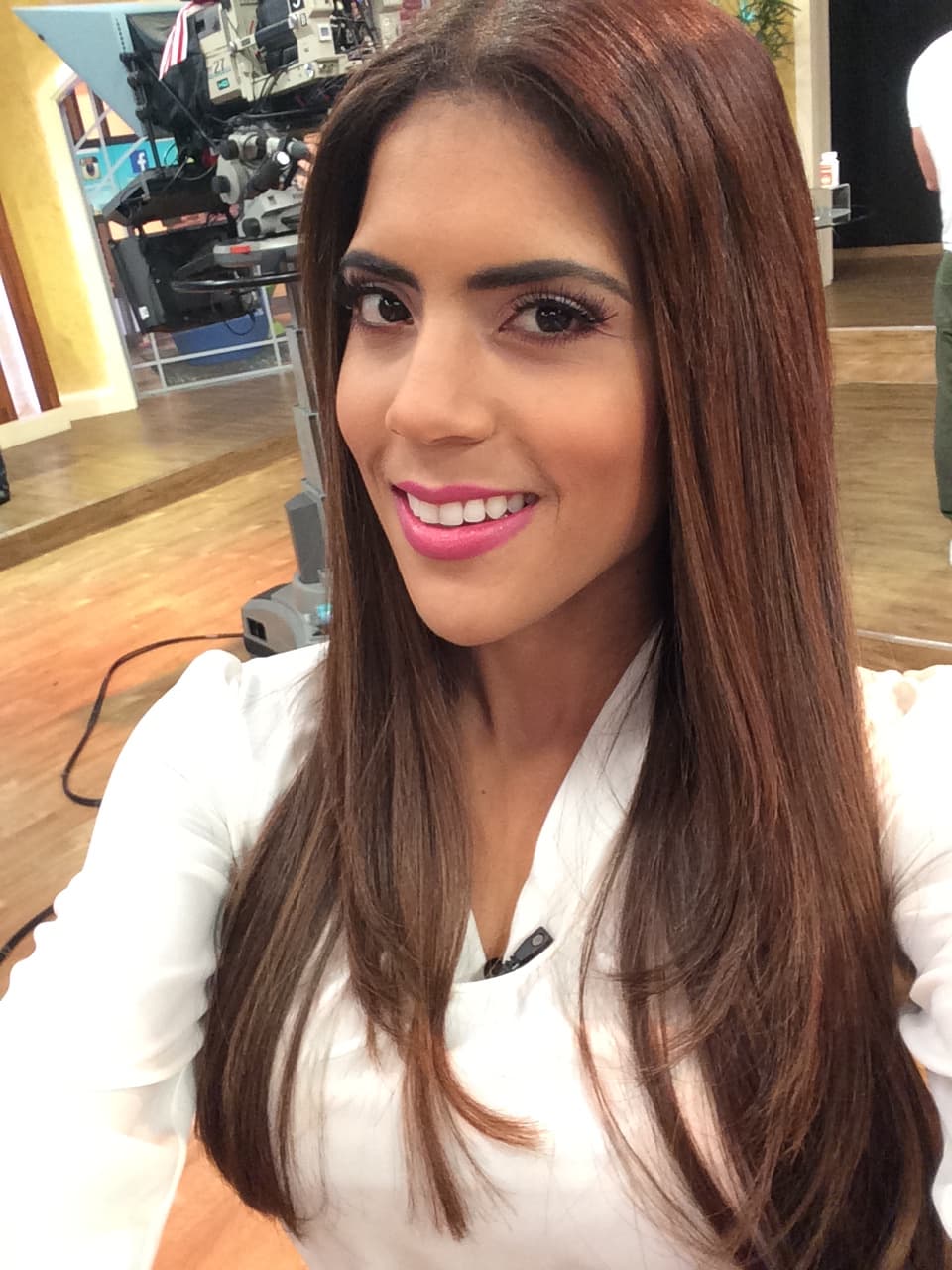 Detrás o delante de las cámaras, Francisca Lachapel está siempre sonriente.