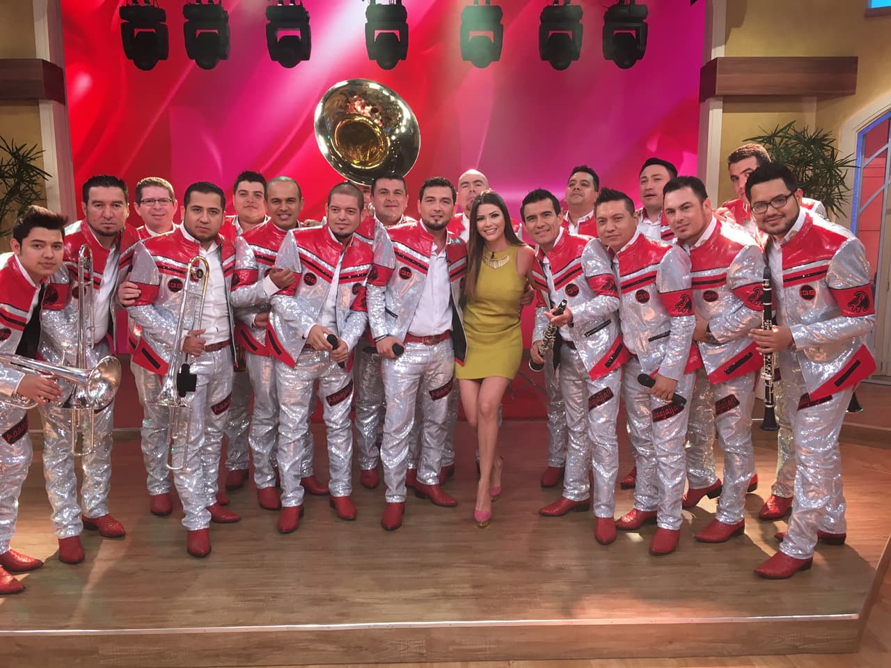 Directamente de Sinaloa, Ana Patricia le dio la bienvenida a La Séptima Banda.