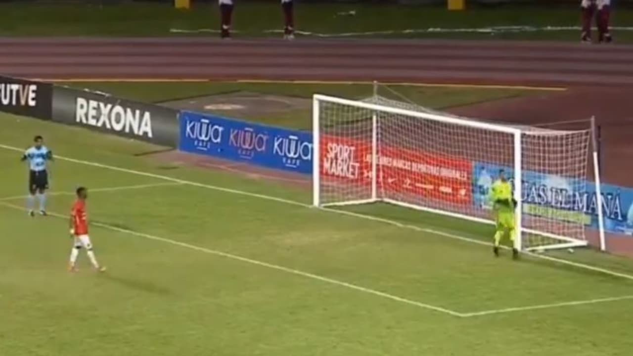 ¡Insólito! Protestan fallando una tanda de penales en un Clásico