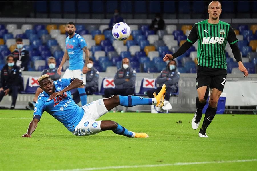 El Napoli de Gatusso cae ante el Sassuolo por dos goles a cero. Manuel Locatelli abrió el marcador al minuto 59 y, quien se encargó de sentenciarlos, fue Maxime López en tiempo agregado. El mexicano Hirving Lozano tuvo actividad en el campo durante la séptima jornada de la Serie A italiana.