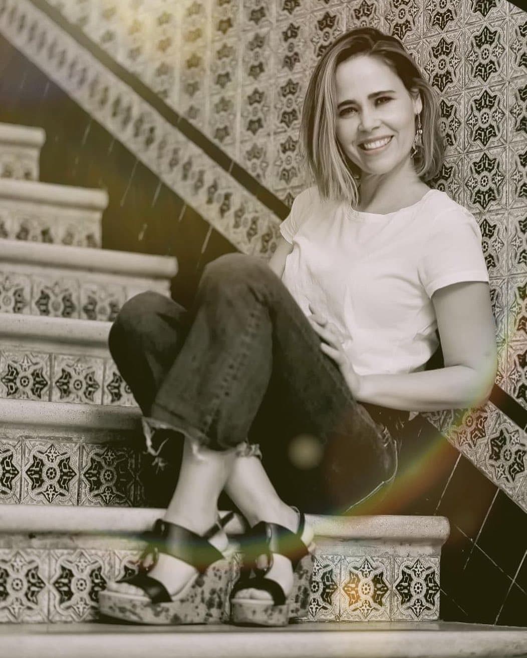 Recordó que con 
<b>Shakti, su primogénita, quien ya tiene 21 años de edad</b>, no vivió en todo su esplendor esta etapa, pues se la pasaba entre llamados en las telenovelas.