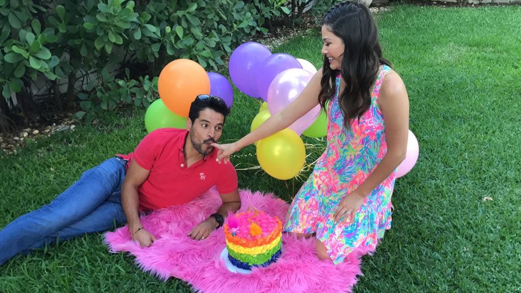 Ana Patricia y Luis Carlos no pudieron resistirse a probar el pastel de Giulietta.