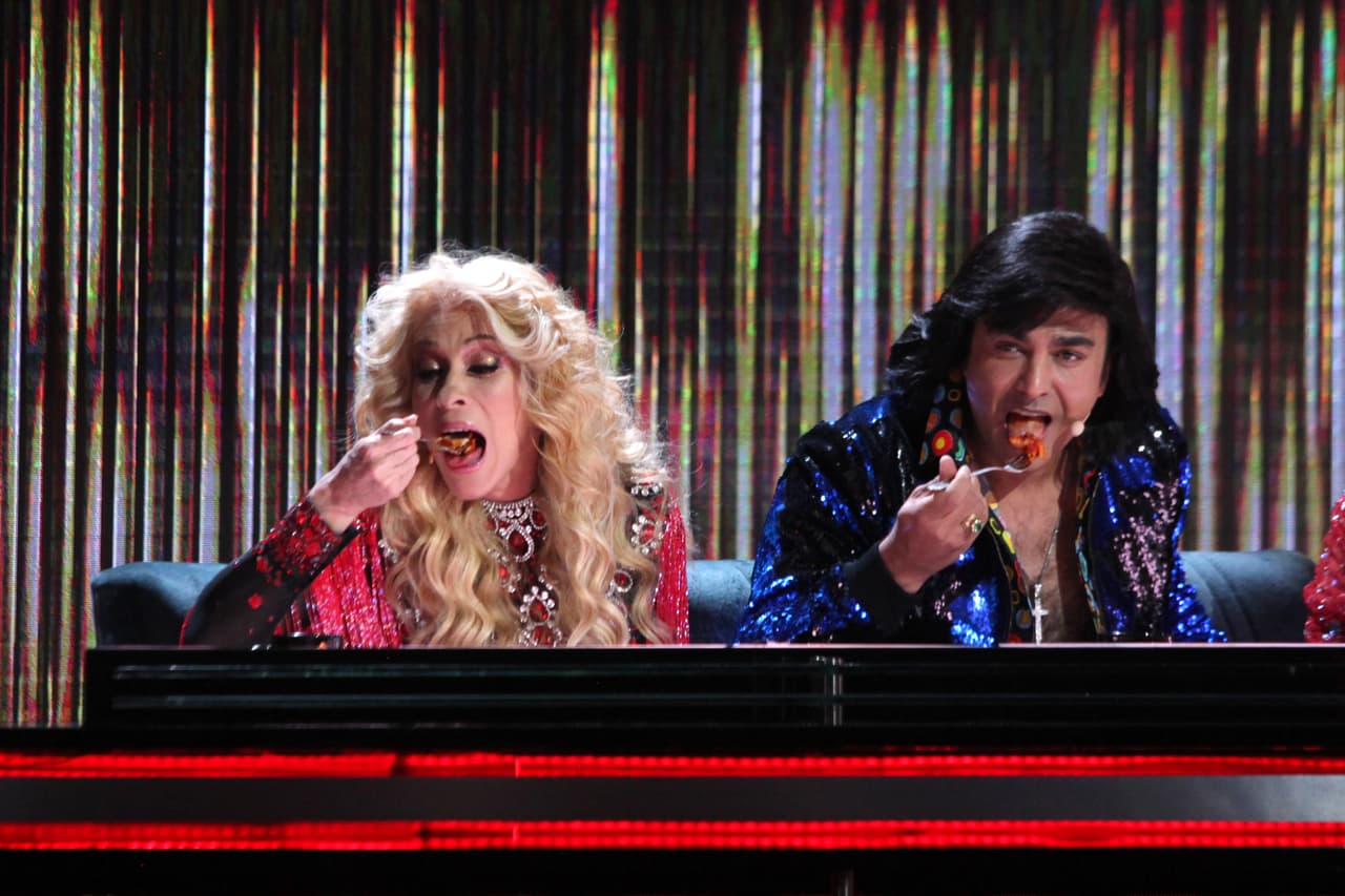 "¿Y estos los hiciste tú también?", preguntó Albertano. 'Beba' contestó: "No, estos los compré porque el zacahuil se echó a perder", pero aseguró que también los trajó de Chicontepec, Veracruz.