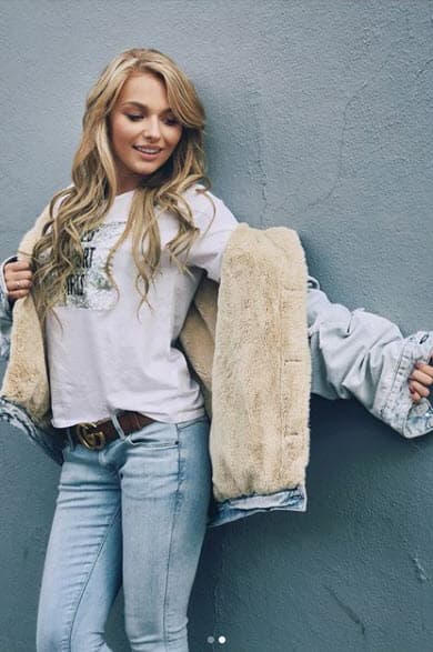 <b><a href="https://www.univision.com/entretenimiento/irina-baeva-junto-a-gabriel-soto-estas-son-las-razones-por-las-cuales-la-actriz-rusa-decidio-participar-en-la-obra-de-teatro-video">La actriz rusa</a></b> publicó varias historias en Instagram para poner un alto a la serie de comentarios que surgieron en las redes sociales. Comenzó desmintiendo la versión sobre una supuesta enfermedad: "Les quiero informar, por si les interesa mucho, que gracias a Dios estoy sana y no tengo ningún problema de salud".
<br>