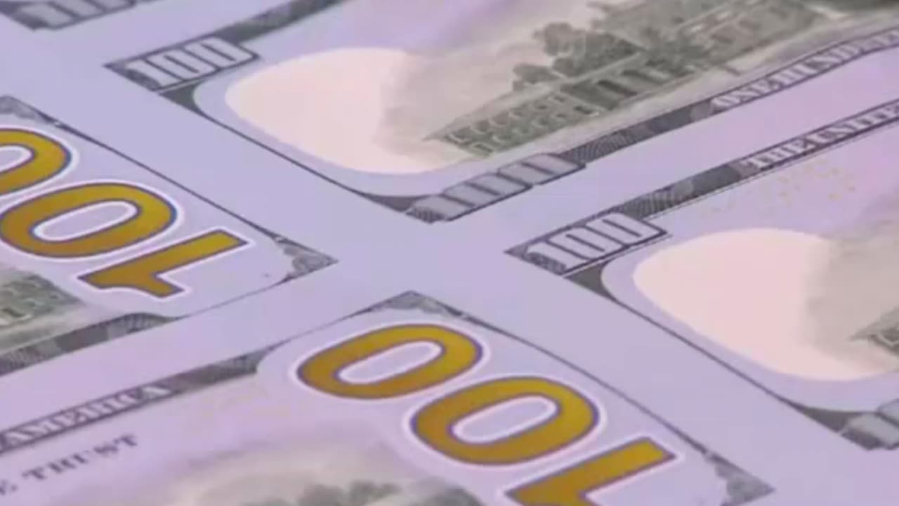 Cualquier cambio que realice antes del 29 de noviembre se va a reflejar en el sexto pago del
<a href="https://www.univision.com/local/houston-kxln/padres-houston-irs-credito-tributario-fotos">crédito tributario</a> por hijos, indicó la funcionaria.