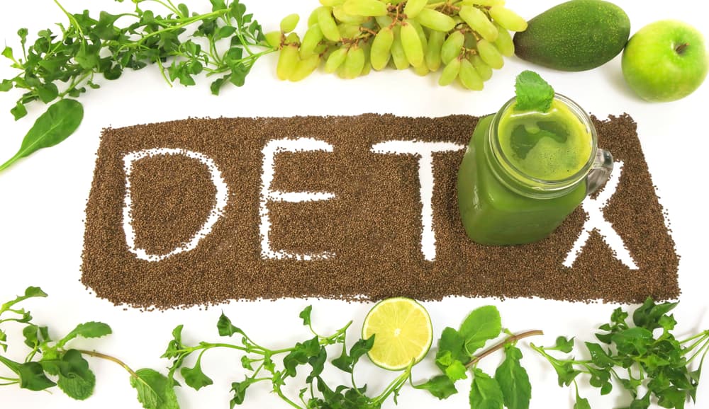 No es comer más sino lo mismo con mayor frecuencia. Tomar jugos de berro y te verde.