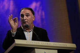 José Andrés demanda a Trump