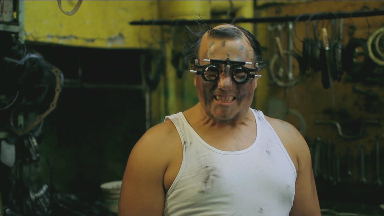 Toño y Poncho están decididos a usar sus poderes para hacer el bien y no hay nadie mejor para ayudarlos que el primo Eustaquio.