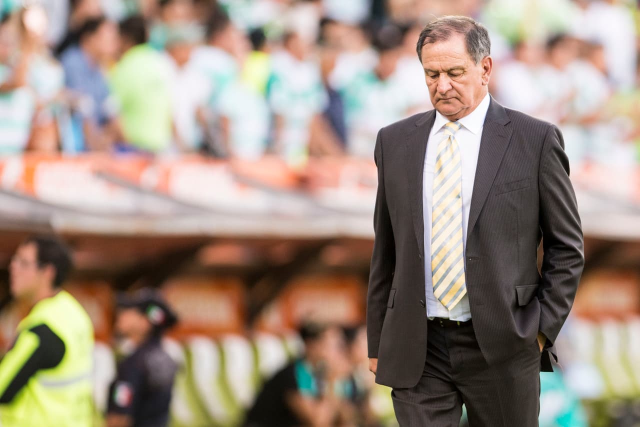 Enrique Meza fue trasladado al hospital por una aparente taquicardia