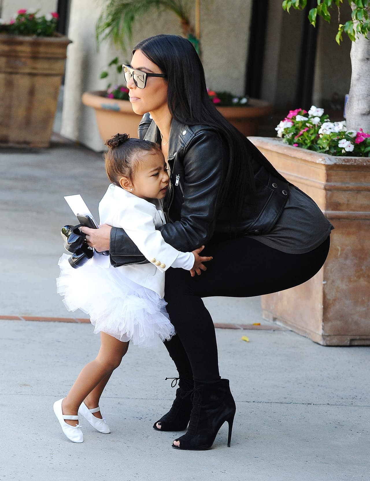 De momento, nos conformamos con verla hacer berrinchito de puntitas.