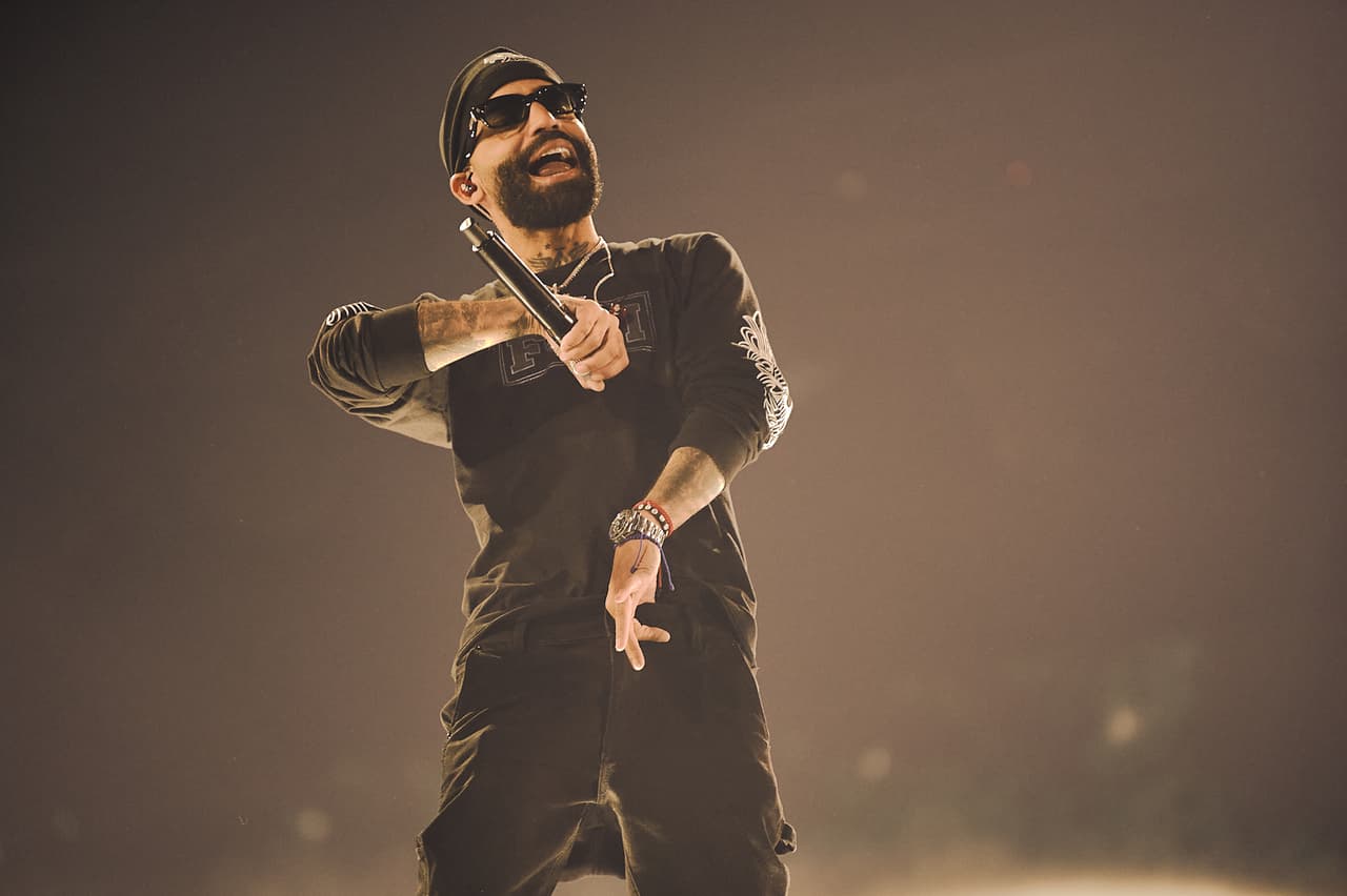 Arcángel en los ensayos de los Latin AMAs 2024