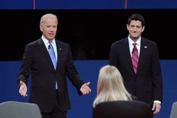 El vicepresidente Joe Biden y el candidato republicano a la vicepresidencia, Paul Ryan, tuvieron un acalorado debate en el que no dudaron en atacarse.