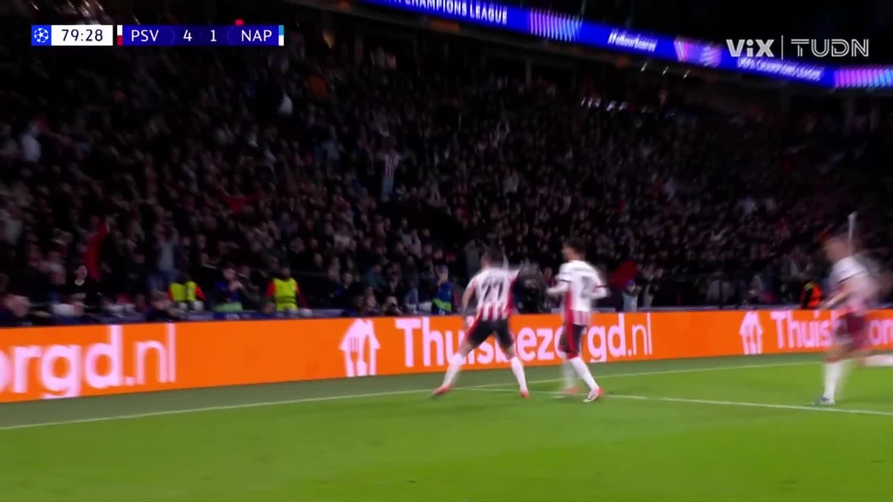 ¡GOLAZO! Dennis Man marca su doblete y pone al PSV 4-1 ante Napoli