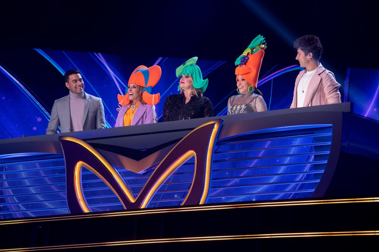 Mónica Huarte, Erika Buenfil y Yuri adoptaron el nombre de 'Las Tres Conchitas' para su nuevo grupo coreográfico en apoyo a La Hueva.