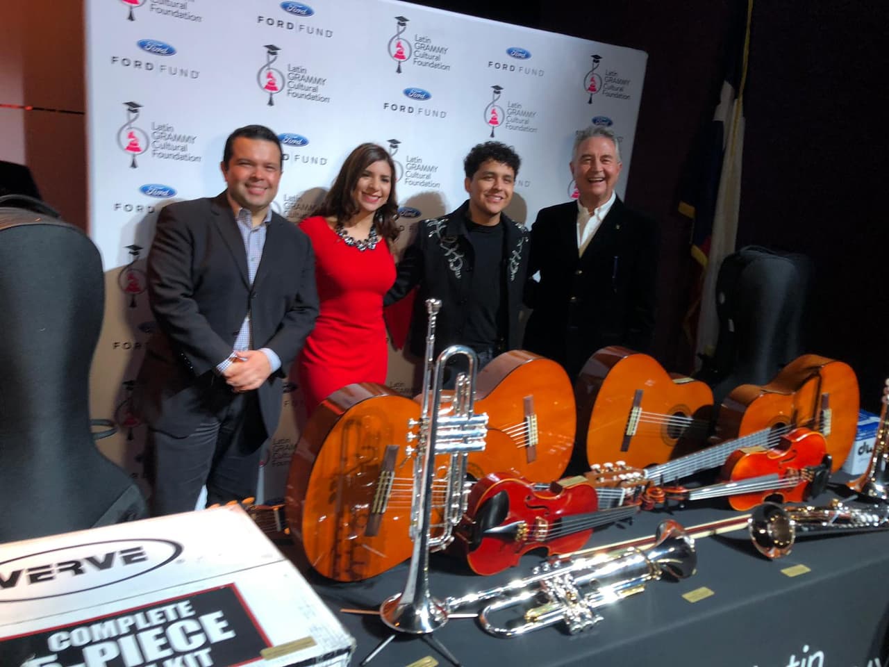 Ford Motor Company Fund y Latin GRAMMY Cultural Foundation presentan donación de instrumentos musicales para W.E. Greiner Exploratory Arts Academy.