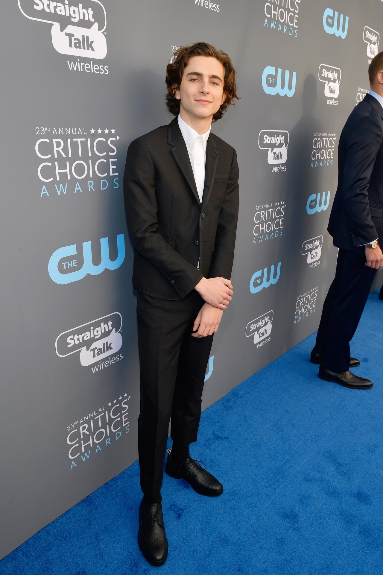 El segundo lugar de la lista lo ocupó el actor
<b><a href="https://www.univision.com/local/chicago-wgbo/resena-de-call-me-by-your-name-sin-lugar-a-dudas-la-pelicula-mas-sensual-y-romantica-de-2017" target="_blank">Timothée Chalamet</a></b>, de 23 años. Según Lyst, su estilo provocó un
<b>incremento del 192%</b> en las búsquedas de sudaderas con capucha y del 806% en la marca Haider Ackermann, luego de vestir uno de sus trajes.
<br>