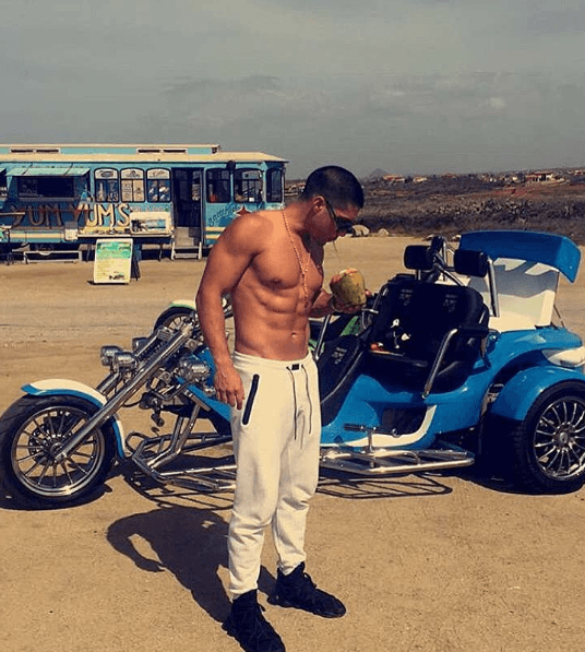 De hecho este hombre se ha caracterizado por su bien trabajado cuerpo.