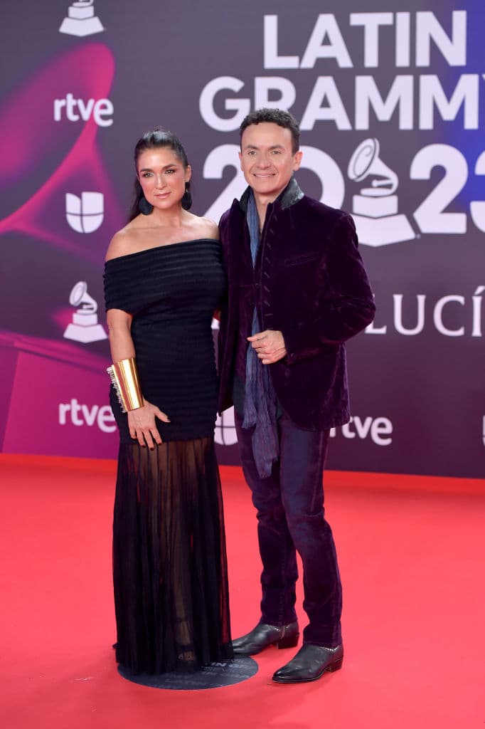 Fonseca y su esposa Juliana Posada no faltaron en esta importante premiación de la música latina.