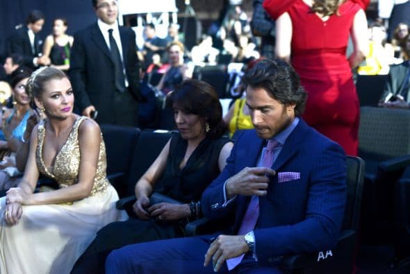 Te llevamos detrás de cámaras de Premios TVyNovelas 2014. Estos fueron los momentos que no pudiste ver y que aquí te los mostramos en exclusiva.