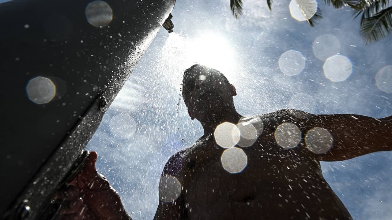 Al menos 14 personas han muerto y miles han acudido al hospital por la ola de calor en el área del DMV