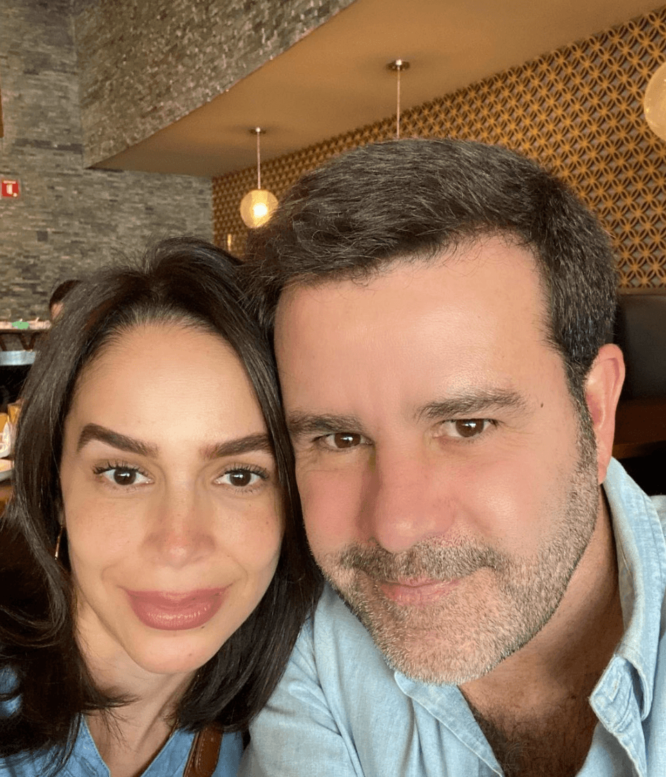 Se casaron en 1994 y, actualmente, son una de las parejas más queridas por el público, gracias a las fotografías familiares que comparten en Instagram.