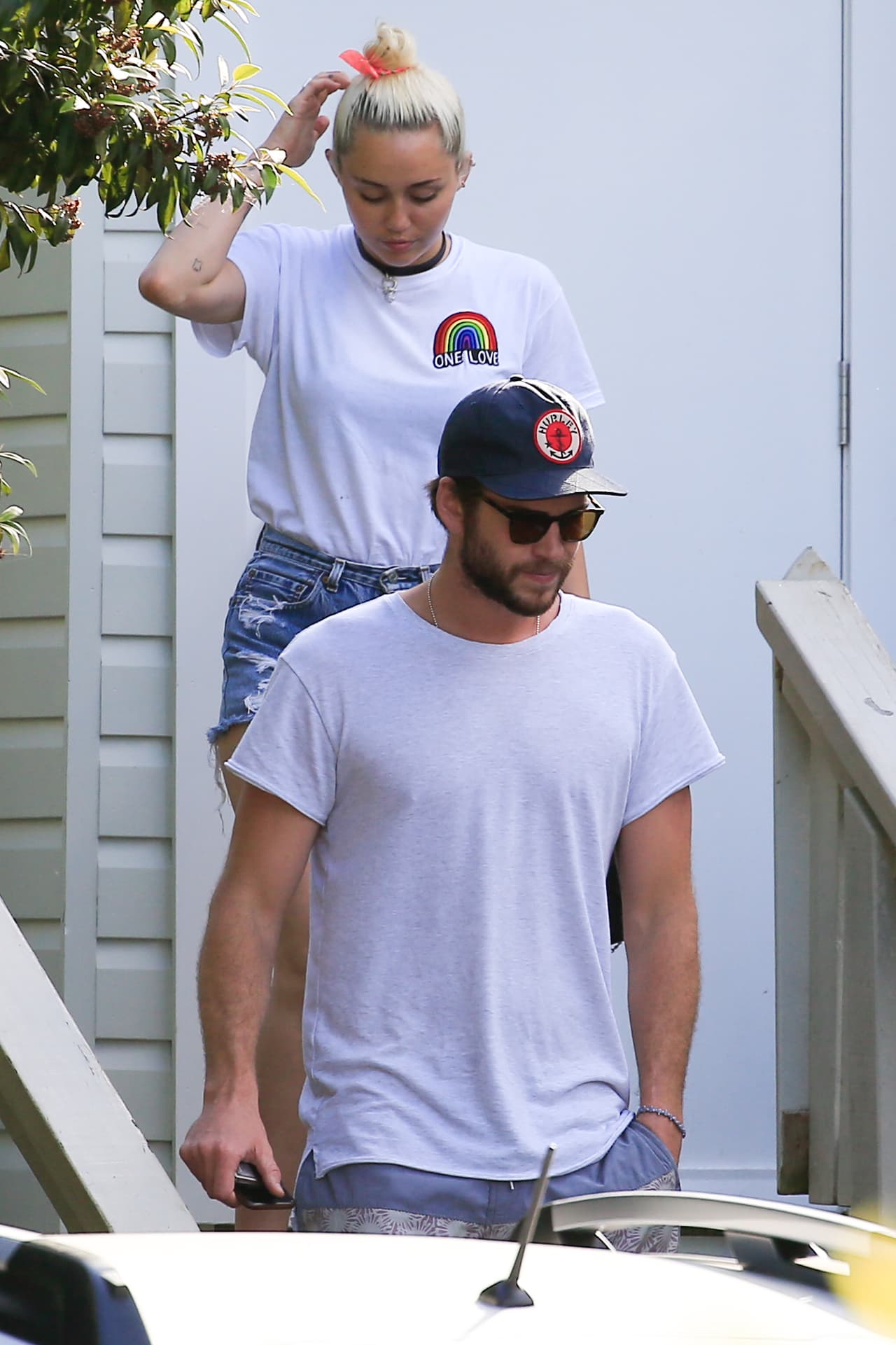 Además de que ella siempre está dispuesta a viajar hasta Australia para ver a su amado.