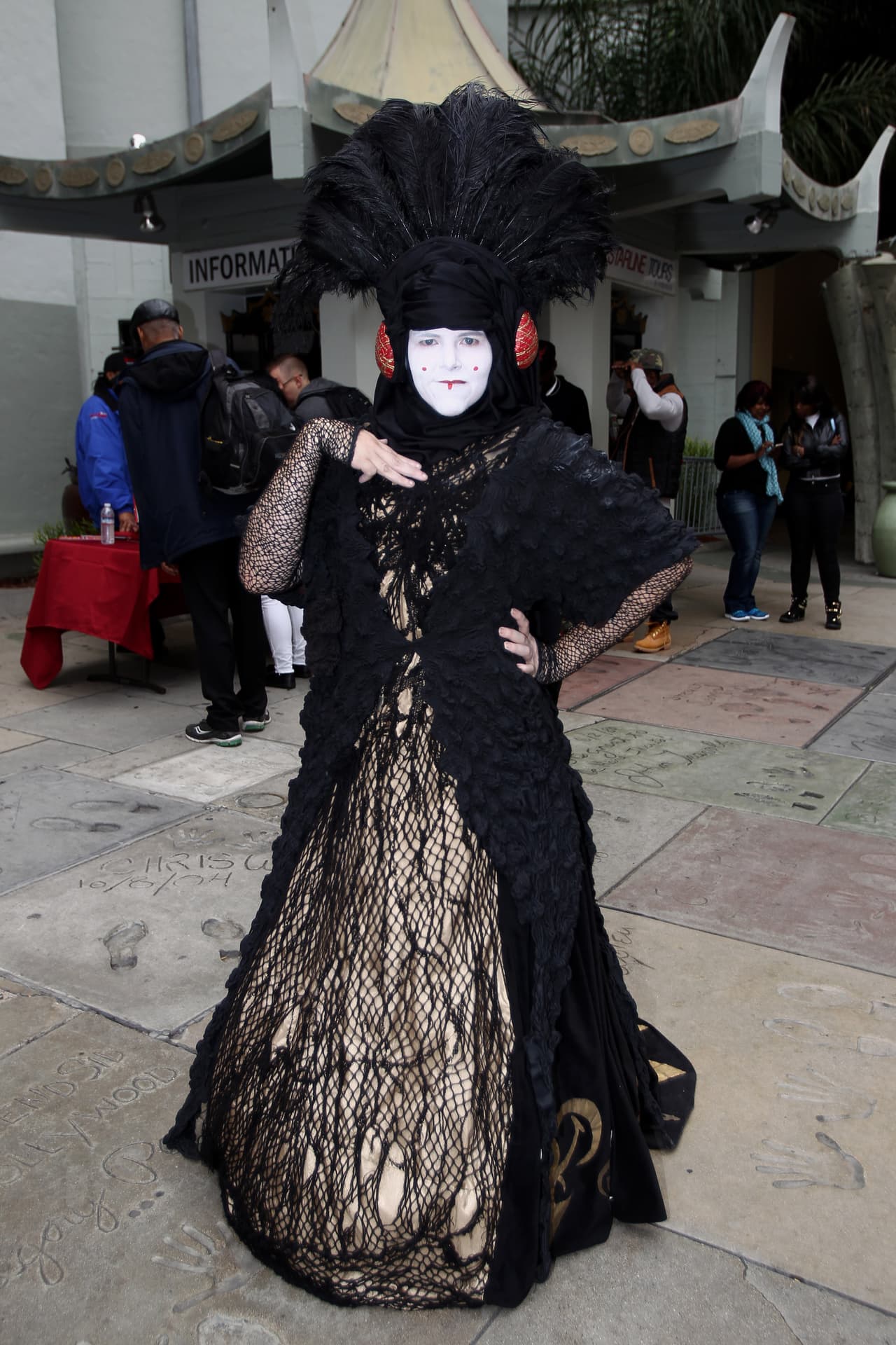 Los fanáticos sacaron su mejor cosplay para resultar victorioso en el concurso del teatro.