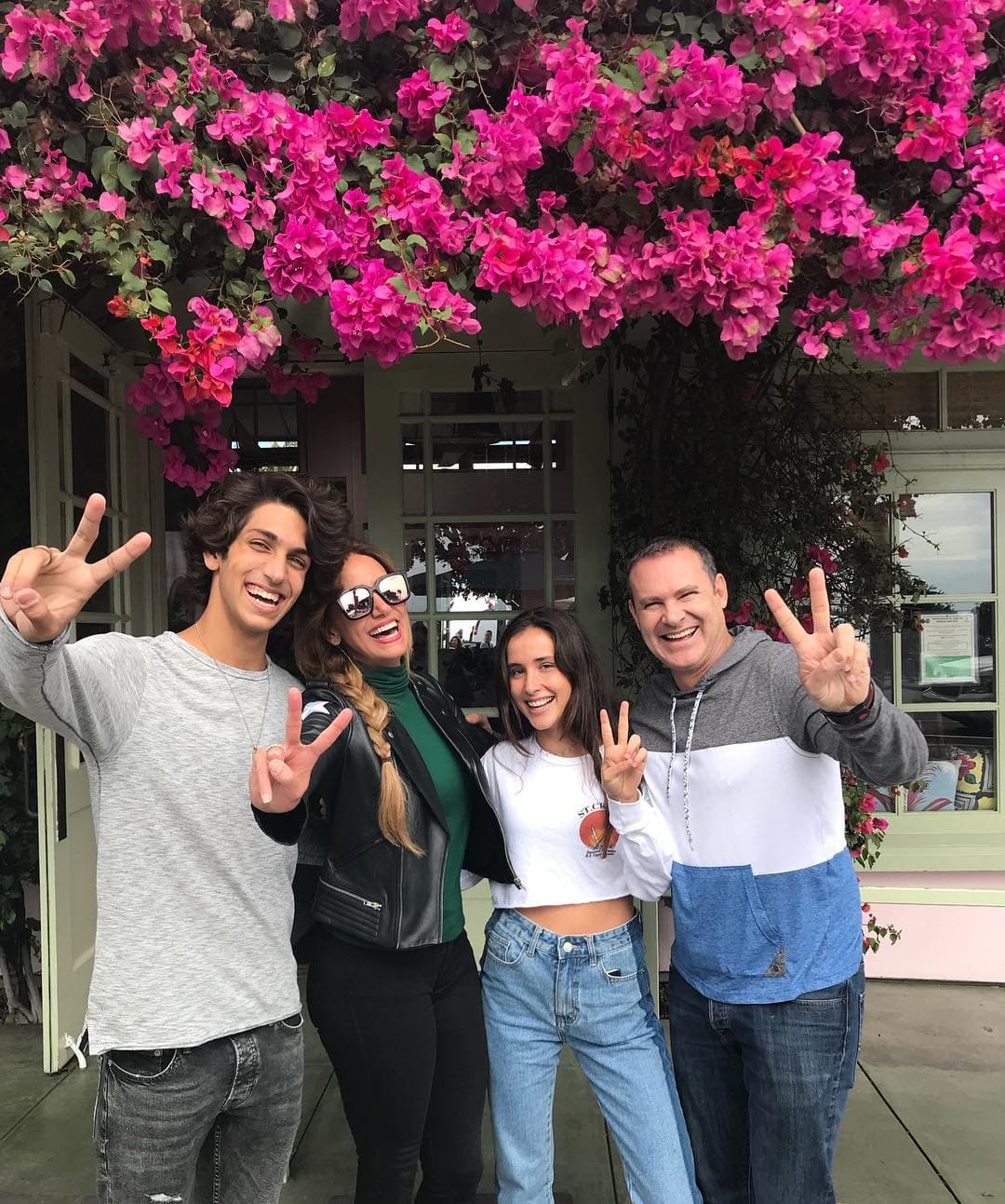 Para tranquilidad de La Flaca, Lorencito tiene muy buenos amigos en la universidad, como Hannah, la hija mayor de Alan Tacher.